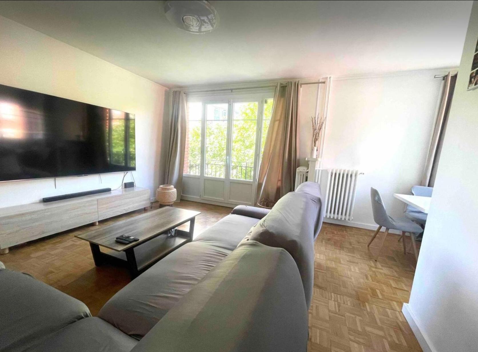 Modern 2 Bedroom Apartment Near Paris Metro, Giant Flat Screen Tv 85 Inches, Balcony, Free Parking Ivry-sur-Seine Exteriér fotografie