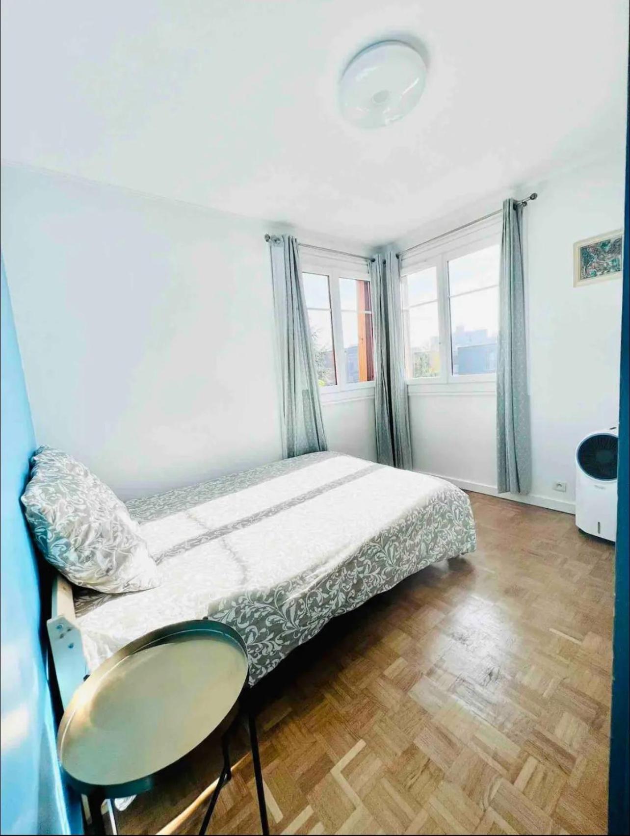 Modern 2 Bedroom Apartment Near Paris Metro, Giant Flat Screen Tv 85 Inches, Balcony, Free Parking Ivry-sur-Seine Exteriér fotografie